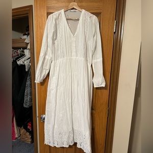 Cara white dress size medium